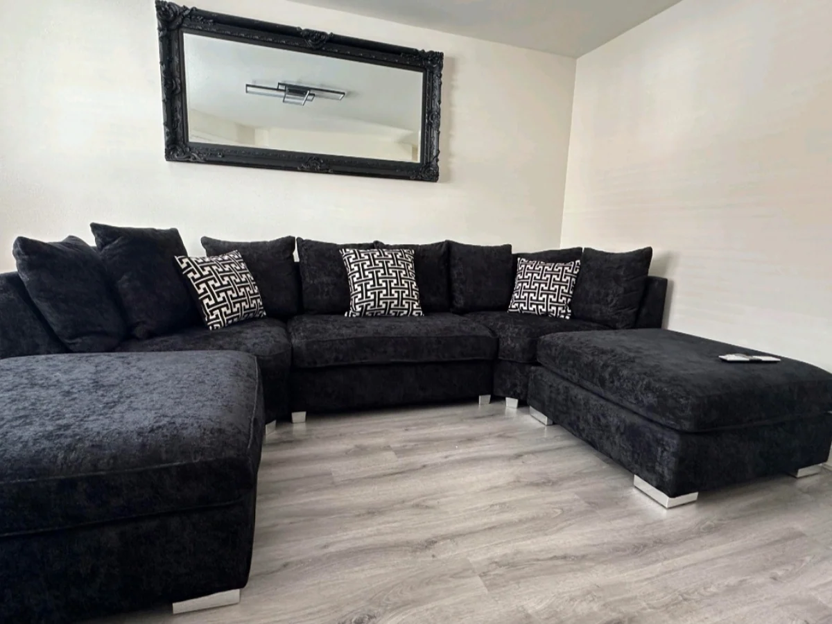 London U Shape Corner Sofa Soft Chenille Black - Image 4